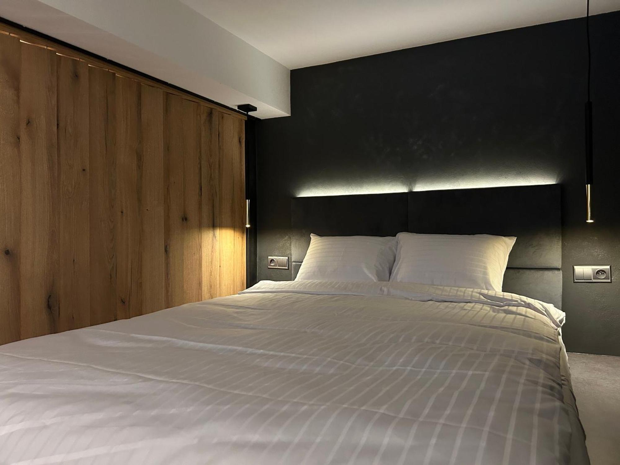 Leo Apartment Suite & Private Spa Zone - Old City Bratislava Ngoại thất bức ảnh