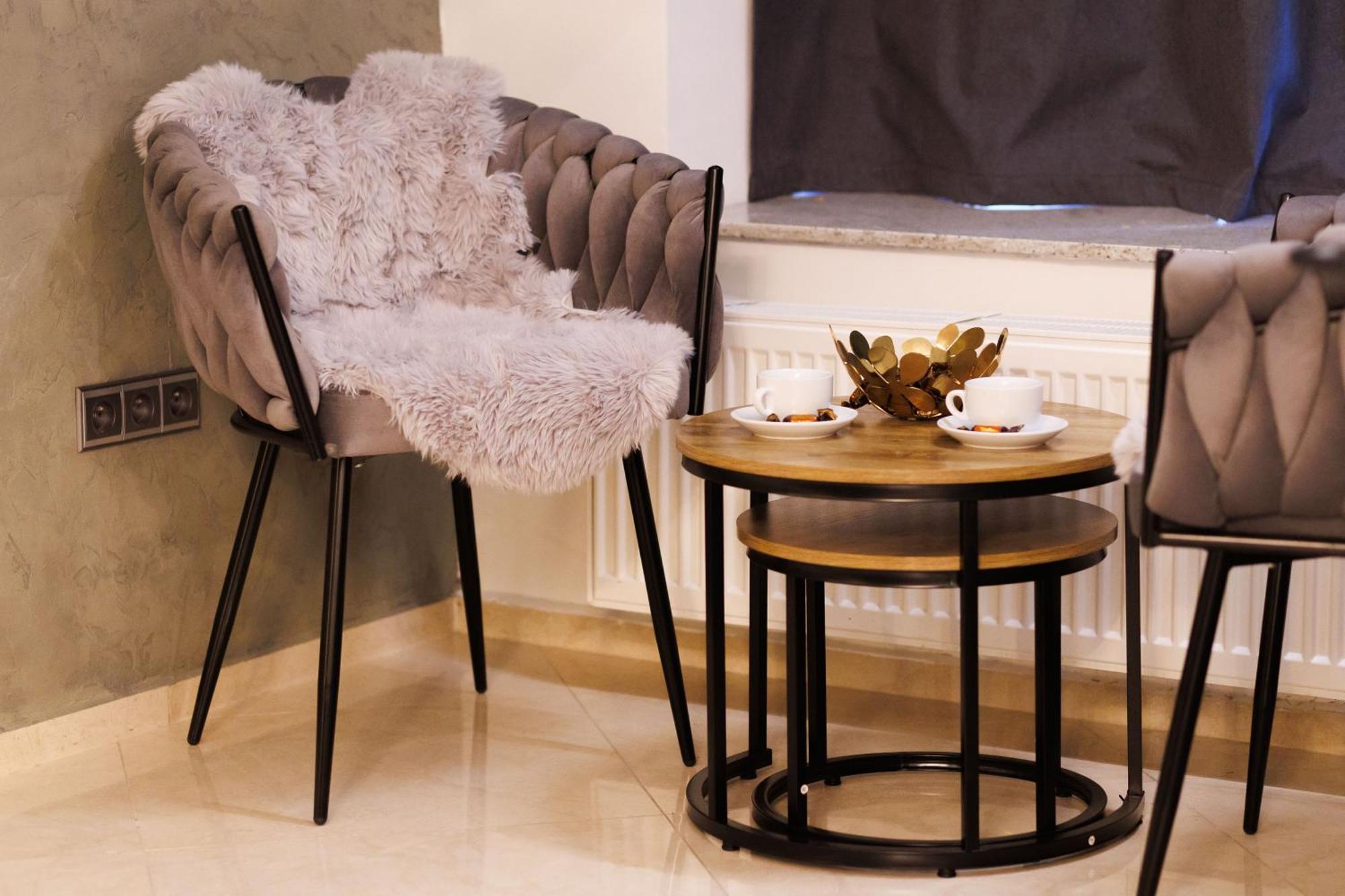Leo Apartment Suite & Private Spa Zone - Old City Bratislava Ngoại thất bức ảnh