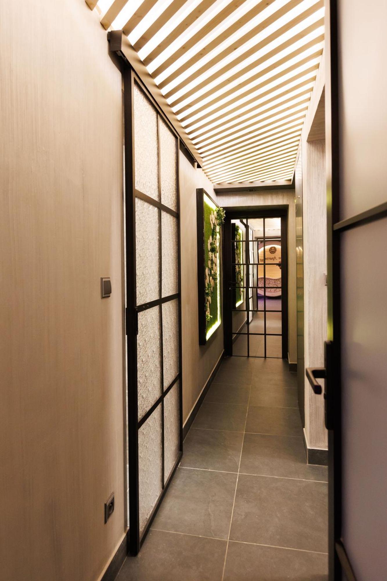 Leo Apartment Suite & Private Spa Zone - Old City Bratislava Ngoại thất bức ảnh