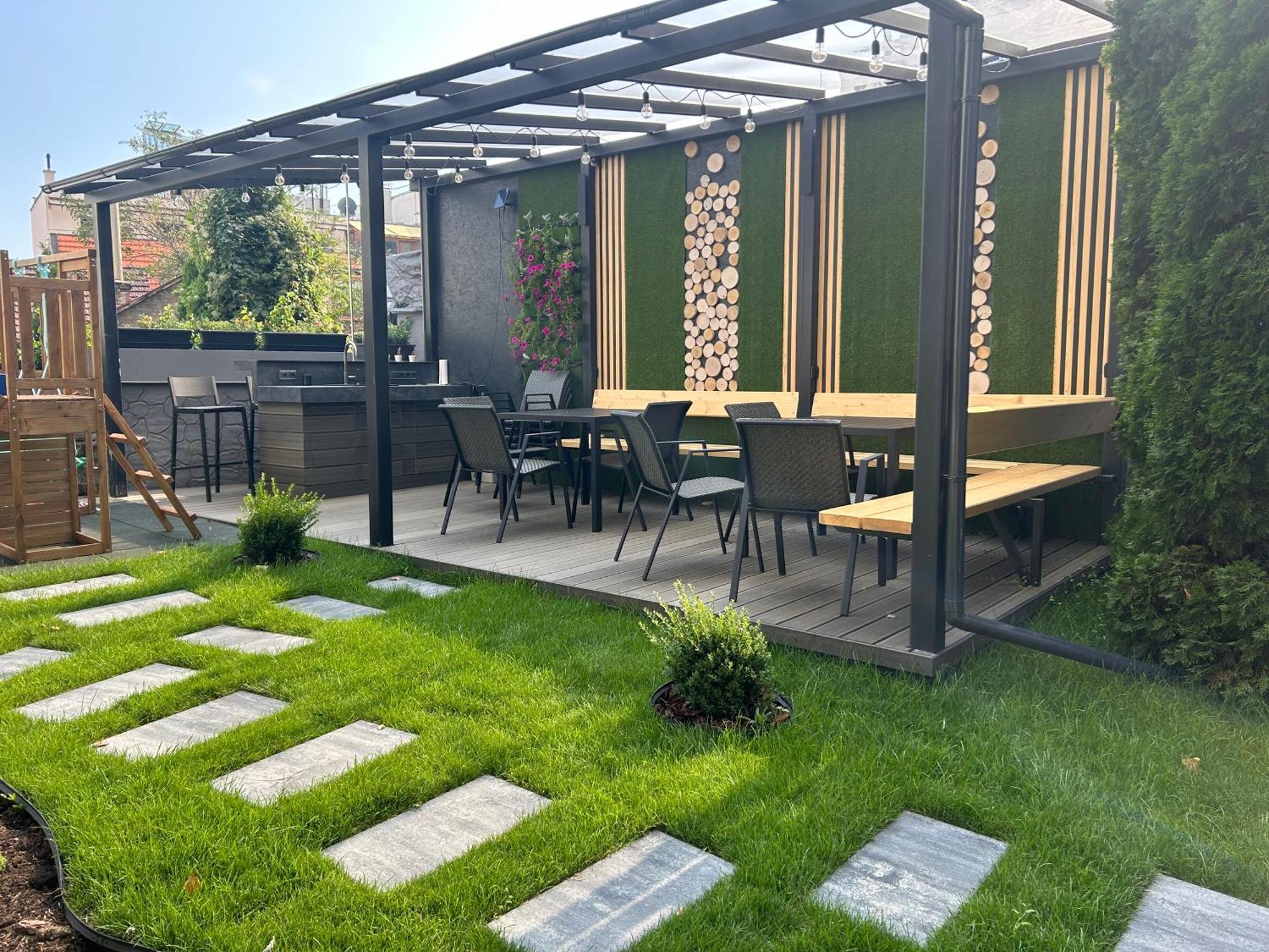 Leo Apartment Suite & Private Spa Zone - Old City Bratislava Ngoại thất bức ảnh